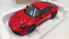 Norev Porsche 911 Carrera 4 GTS 2024 1/18 - scala 1:18