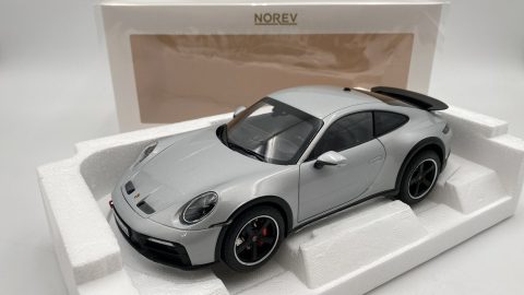 Norev Porsche 911 Dakar 2023 1/18