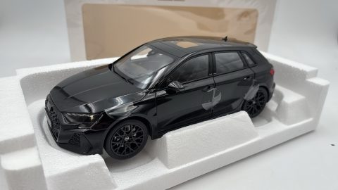 Norev Audi RS3 2025 1/18