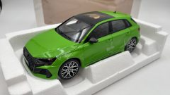 Norev Audi RS 3 2025 1/18 - scala 1:18