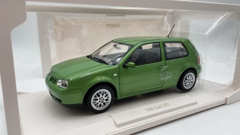 Norev Volkswagen Golf GTI 1998 1/18