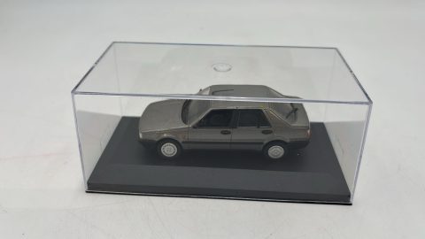 Norev Fiat Croma 1/43 senza scatola, manca specchietto