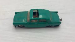 Norev Peugeot 404 1/43 senza scatola originale, carrozzeria rovinata, segni di usura - scala 1:43
