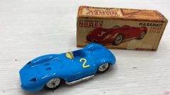 Norev Maserati sport 200/SI 1/43, scatola originale con segni di usura - scala 1:43