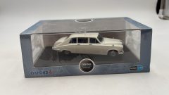 Oxford Collectible Daimier DS420 Old English White 1/43 - scala 1:43