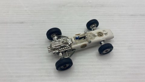 Penny Honda V12 F1 1/64 senza scatola originale, vernice rovinata