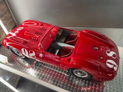 Maserati 450s #98 1957 1:8 - foto 6