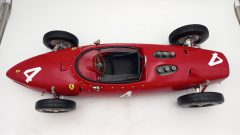 Ferrari 156 F1 Dino Sharknose Phil Hill winner Belgium GP WC 1961 1/8, realizzata a mano dall'artigiano Pelloni Allegro - foto 6