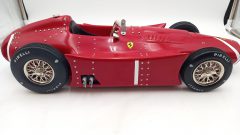 Ferrari D50 J.M. Fangio WC 1956 1/8, realizzata a mano dall'artigiano Pelloni Allegro, in perfette condizioni - foto 5