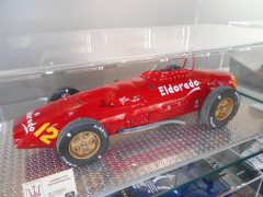 Maserati Eldorado 420M #12 1959 1/8. Modello completamente realizzato a mano artigianalmente. - scala 1:8
