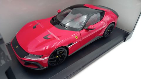 Polistil Ferrari 12Cilindri 2024 1/18, rosso corsa