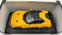 Polistil Ferrari 12Cilindri 2024 1/18 Giallo Modena - foto 3