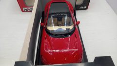 Polistil Ferrari Purosangue 2022 1/18, rosso corsa 322 - foto 2