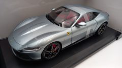 Polistil Ferrari Roma 2019 1/18, grigio titanio - scala 1:18