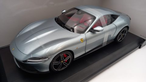 Polistil Ferrari Roma 2019 1/18, grigio titanio