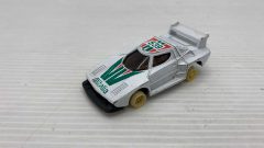 Lancia Stratos Turbo 1/64, senza scatola originale, segni di usura del tempo, mancano gomme delle ruote - scala 1:64