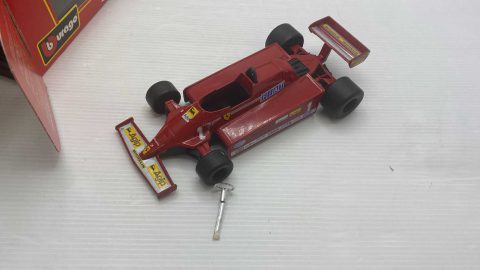 Polistil Ferrari 126 C Turbo 1/23, volante staccato, decal rovinate, senza scatola originale