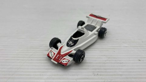 713 Saina F1 1/55, senza scatola originale, segni di usura del tempo