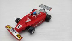 Polistil Ferrari 312 T2 C. Reutemann 1/32, da sostituire le spazzole, normali segni di utilizzo, adesivi rovinati, mancante ?