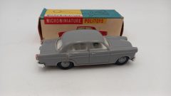 Politoys APS Alfa Romeo Giulietta T.I. 1/41, montante parabrezza rotto, tettuccio segnato - foto 3