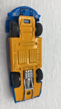 Politoys Alpine Renault 1/42 modellino vissuto vernice e decals rovinate, senza scatola originale - foto 3
