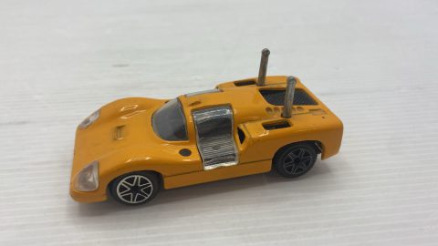 Politoys Chaparral 2F 1/43 senza scatola originale, segni di usura
