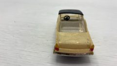 Politoys Fiat 1800 1/41 modellino vissuto e con segni di usura e vernice rovinata, senza scatola originale - scala 1:41