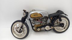 Protar Norton Grand Prix 500cc 1/9, kit montato da restaurare e pulire, mancante del cavalletto, senza scatola originale - foto 4