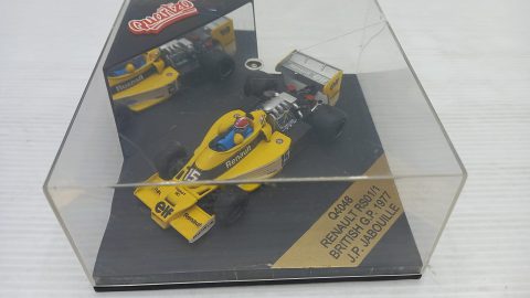 Quartzo Renault RS01/1 British GP 1977 J.P. Jabouille 1/43, teca rotta