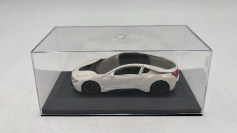 Rastar BMW i8 1/43 senza scatola