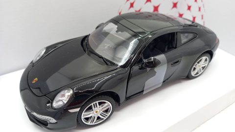 Rastar Porsche 911 Carrera S 1/24