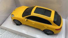 Rastar Porsche Macan Turbo 1/24 R/C completa di radiocomando - foto 2