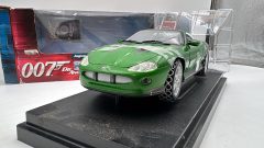 RC2 Jaguar XKR Roadster 007 1/18 Scatola Molto usurata - foto 7