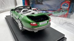 RC2 Jaguar XKR Roadster 007 1/18 Scatola Molto usurata - foto 9
