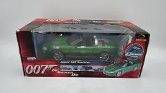 RC2 Jaguar XKR Roadster 007 1/18 Scatola Molto usurata - foto 3