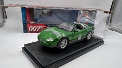 RC2 Jaguar XKR Roadster 007 1/18 Scatola Molto usurata - scala 1:18
