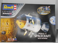 Revell Apollo 11 Spacecraft con interni 1/32 - scala 1:32