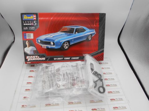 Revell Chevrolet Chevy Yenko Camaro 1/25