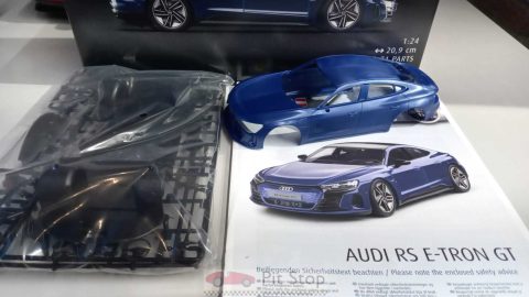 Revell Audi RS E-Tron GT 1/24, sistema easy-click