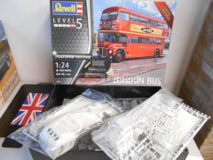 Revell London Bus 1/24 - scala 1:24