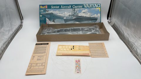 Revell Soviet Aircraft Carrier VARYAG 1/720
