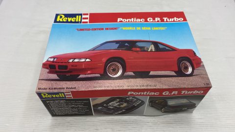 Revell Pontiac GP Turbo 1/25 kit di montaggio