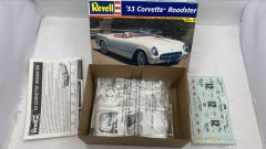 Revell Chevrolet Corvette Roadster 1953  1/24 kit di montaggio - foto 2