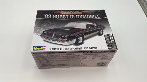 Revell Hurst Oldmobile 1983 1/25 kit di montaggio
