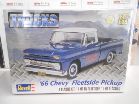 Revell Chevrolet fleetside Pickup 1966 1/25