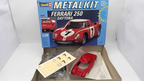 Revell Ferrari 250 Daytona 1/24