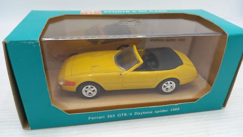 Rio Ferrari 365 GTS/4 Daytona Spider 1969 1/43, piccola imperfezione montante sinistro parabrezza