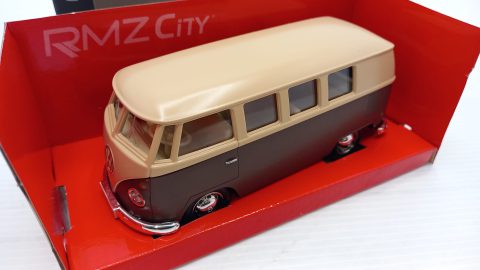 RMZ Volkswagen T1 Transporter 1/43