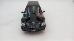 Road Signature Cadillac DeVille Presidential Limousine 2001 1/24, senza scatola originale - foto 2
