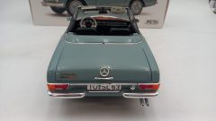 Schuco Mercedes-Benz 280 SL 1/18 - foto 4